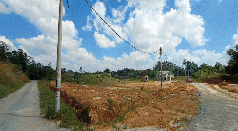 Rumah Teres Setingkat Di Tebing Tinggi Tanah Merah Kelantan Untuk Dijual
